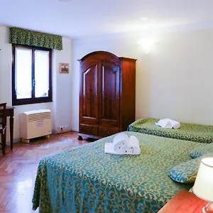 residenza-ca-dario.hotelslidodijesolo.com/